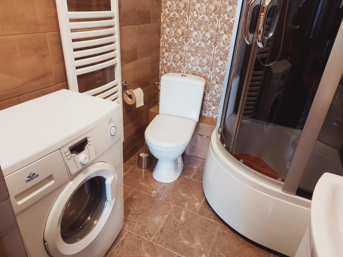 Jurmala, Latvija Apartment Luaran gambar