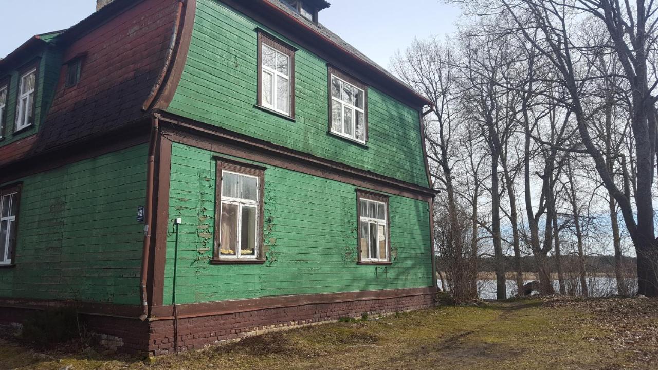 Jurmala, Latvija Apartment Luaran gambar